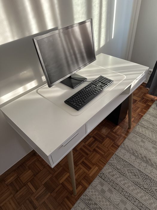 Secretaria Branca como nova