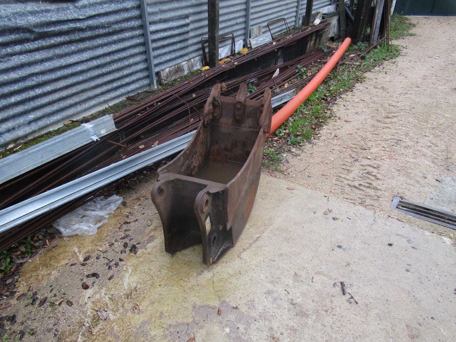 Retroescavadora - NEW HOLLAND LB95