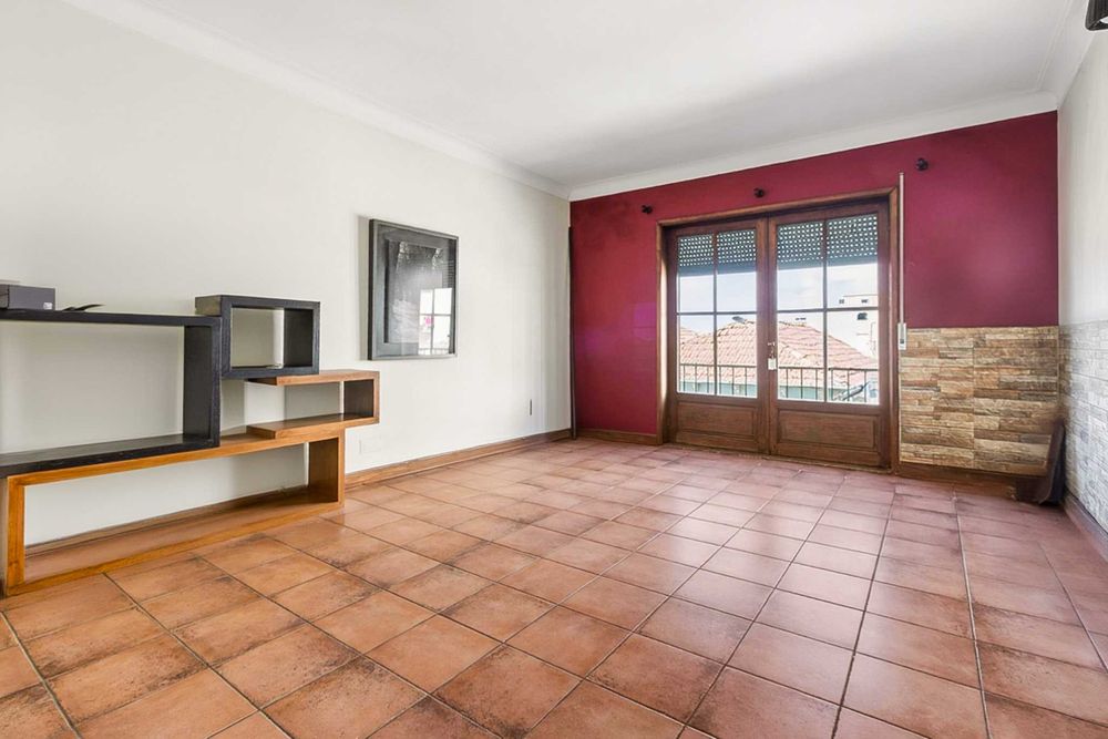 Apartamento à venda em Rua Aval de Cima 277, Porto