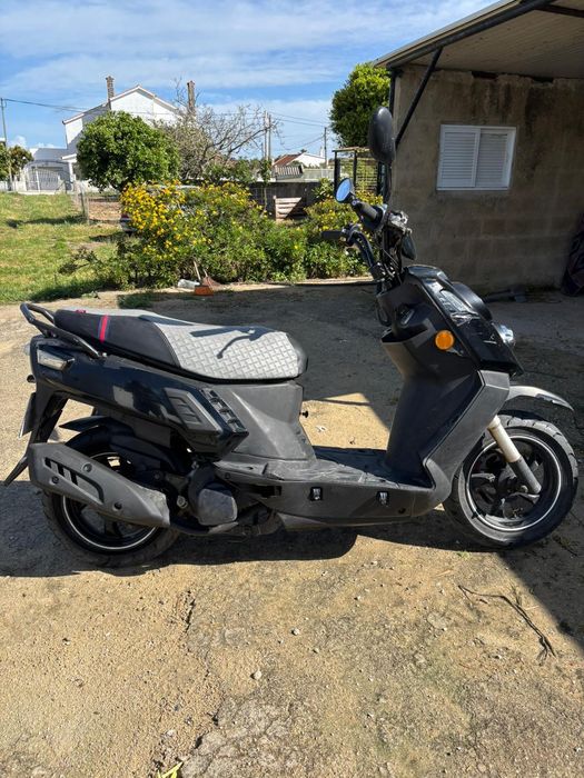 Moto 125 excelente estado