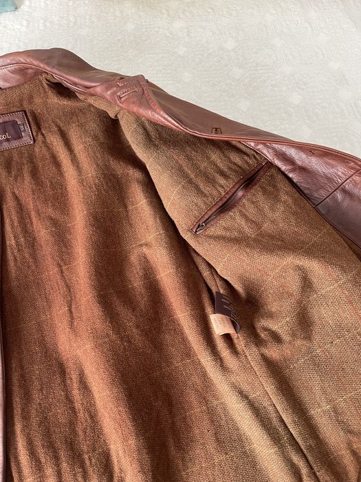 Casaco em couro, novo , usado uma vez.