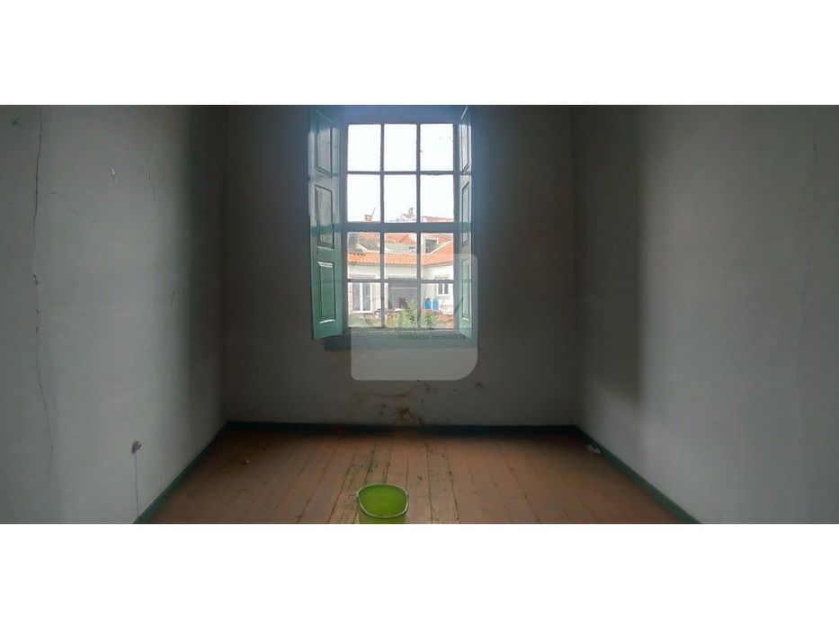 Imóvel Comercial e Habitacional no Centro Histórico de Vila Real