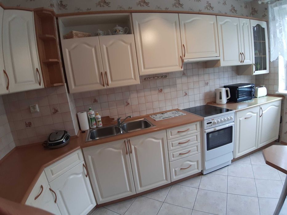 Czyściutkie, b zadbane, 2 pokojowe 48,43 m2, Osowa Góra ,balkon na zieleń lasu, niski czynsz, sprzedam od zaraz. Wszystkie okna na las.