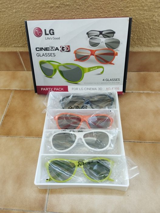 Conjunto de 4 óculos 3D - NOVOS