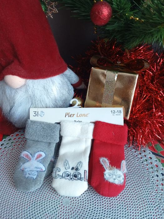 Повний розпродаж махрових колготок і носочків