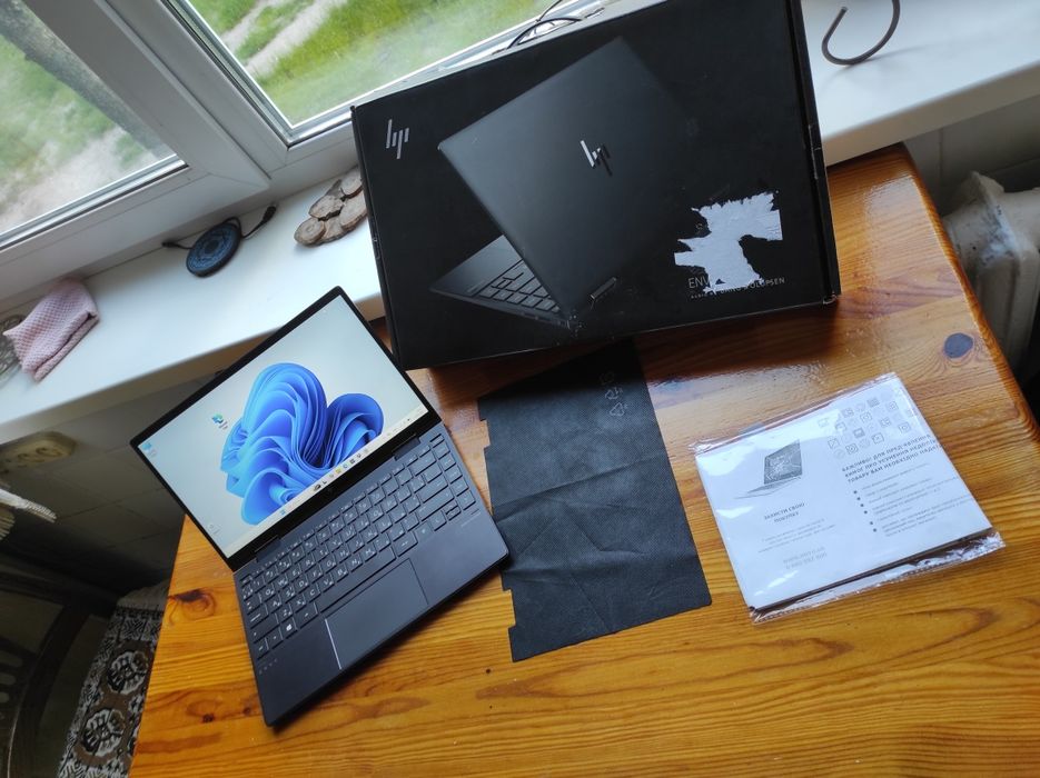 HP ENVY X360 Ryzen 5 4500 8/256