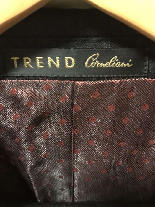 Продам брендові корнеліані