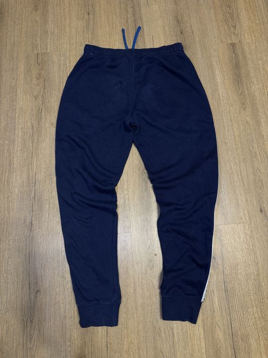 Штани спортивні Nike на лампасах