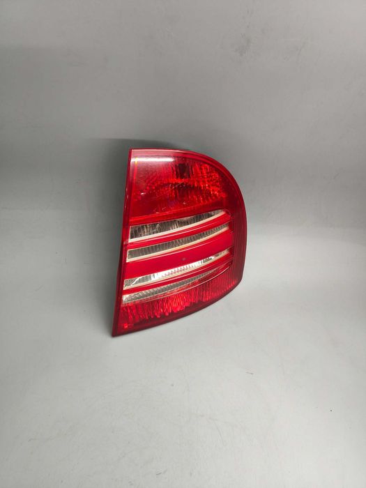 SKODA Superb I, OE: 3U594.5096, Lampa tylna prawa, Oryginał, Europa!