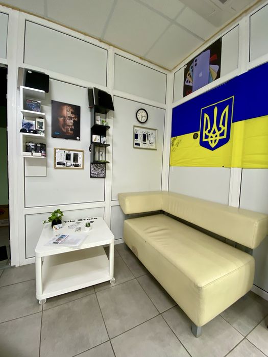 Продаж готового бізнесу сервісний центр,магазин мобільних аксесуарів$€