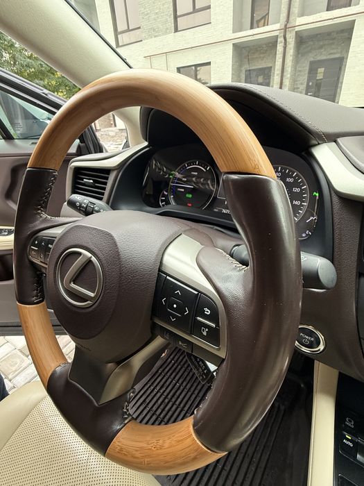 Продам lexus rx 450h 2019