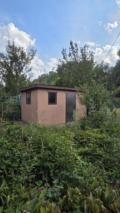Продаж дачного будиночка р-н Басів