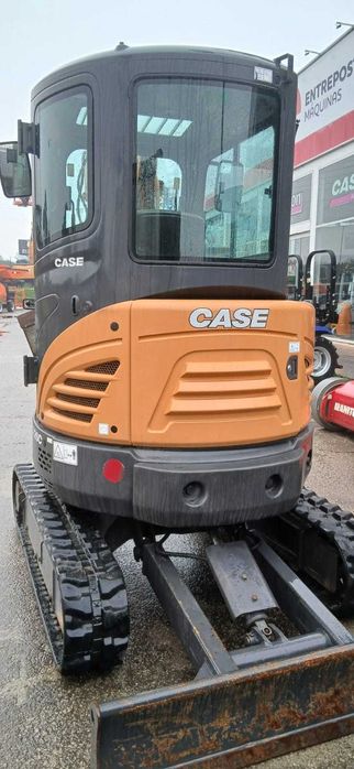 MINI ESCAVADORA CASE CX26C
