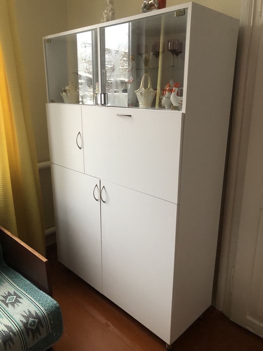 Сервант сучасний