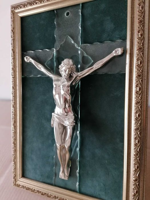 Crucifixo de parede antigo (década de 80)