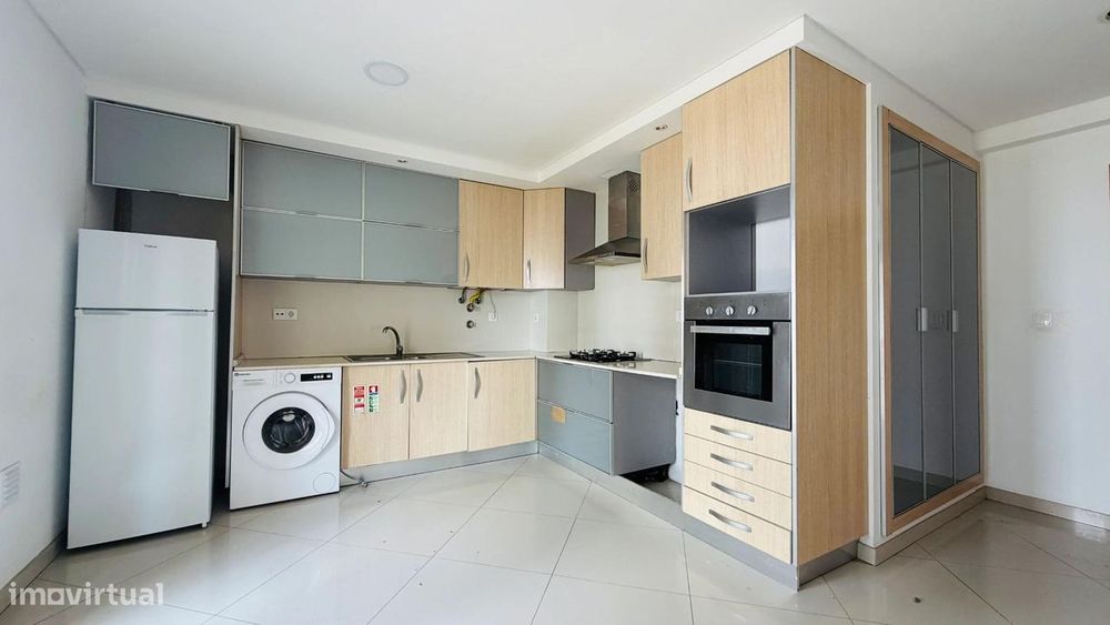 Apartamento T4 com 194m2 e amplas varandas Pinhal Novo