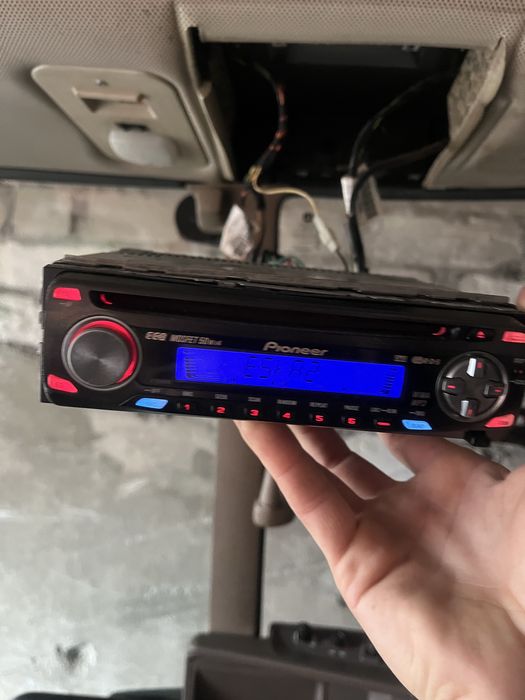 Sprzedam radia samouchodowe USB AUX Bluetooth