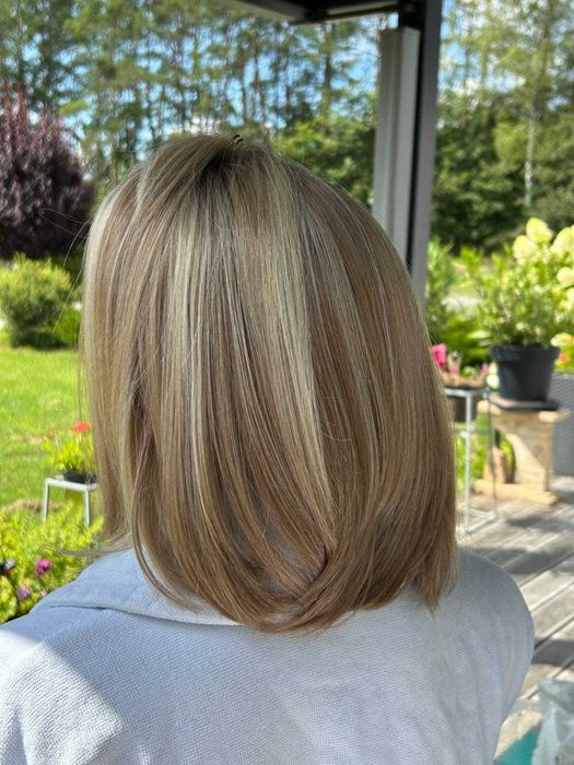 Peruka średnia blond