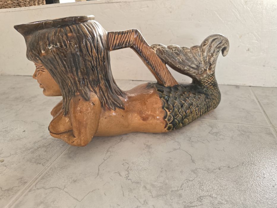 Jarro Antropomórfico Sereia