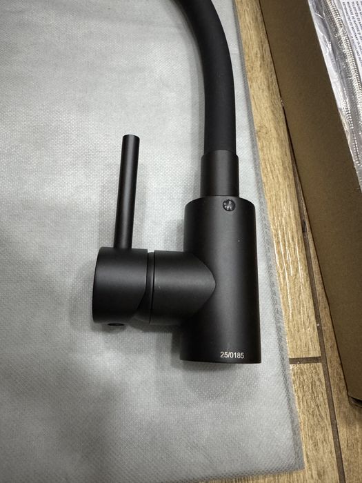 Bateria kuchenna z giętą wylewką Luno Deante NOWA