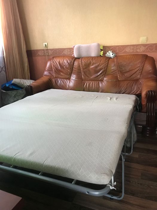 Продам диван, шкіряний