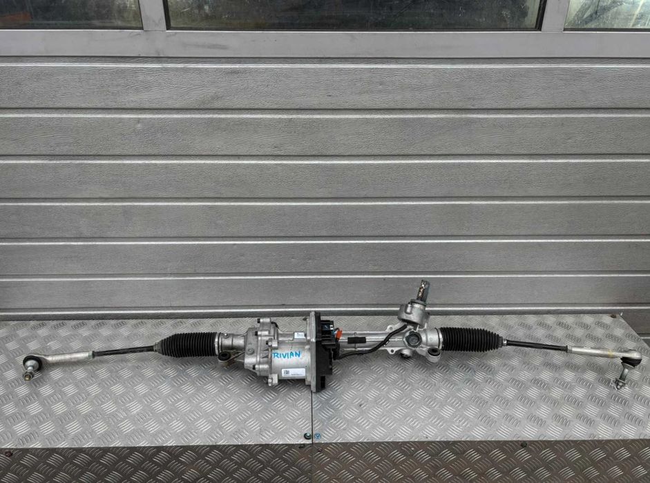 RIVIAN R1T R1S бампер з розборка б/у запчаастини шрот РІВІАН