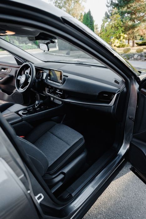 Продам автомобіль Nissan Rogue T333