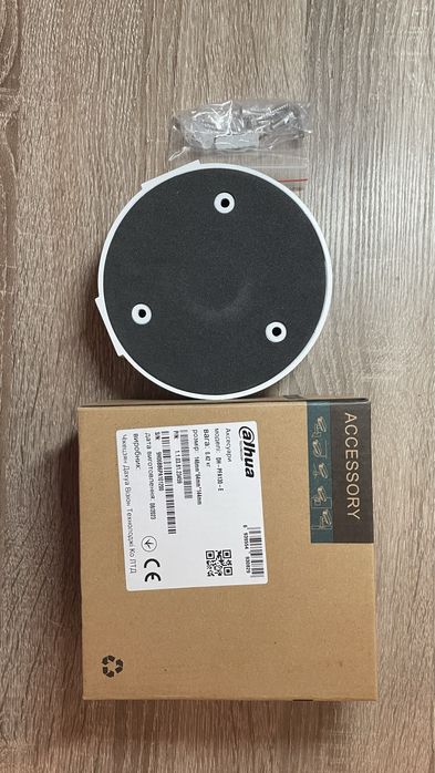 Кріплення для відеокамери / комутаційний бокс