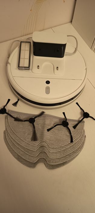 Robot sprzątający „Zenek"  Xiaomi Mi Robot Vacuum-Mop  STYTJ01ZHM
Xiao