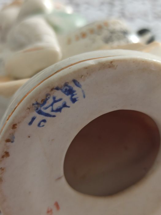 Статуэтка мальчик на лошадке