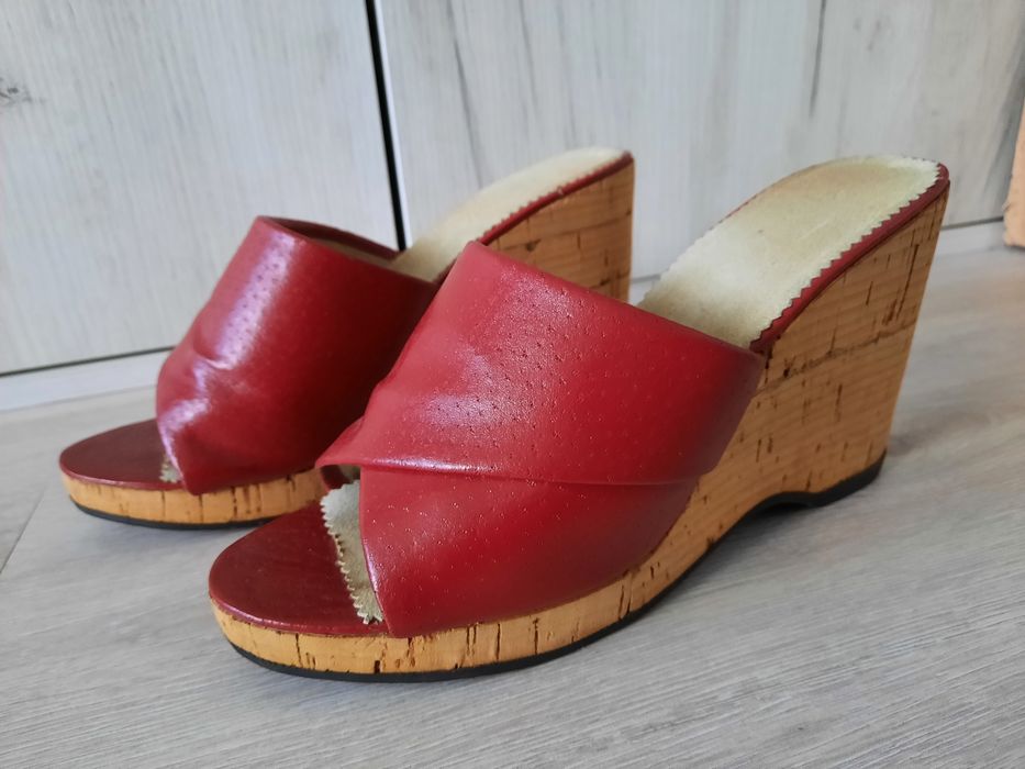 Buty damskie na korku