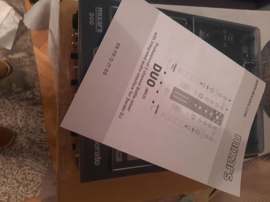 Mikser dwukanałowy Mixars DUO plus Decksaver
Stylu walki 2-kanałowy DJ