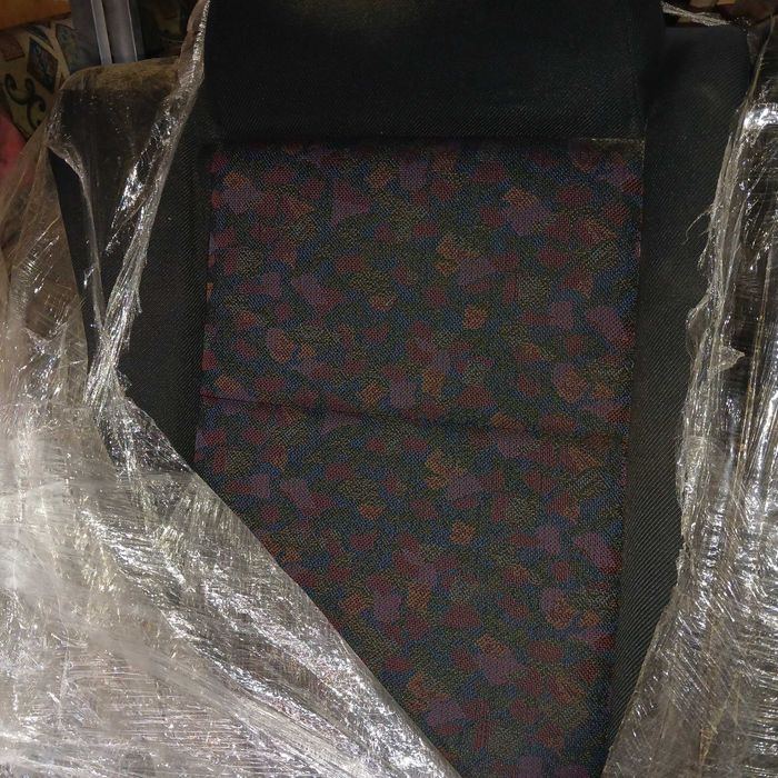 Комплект сидений автомобиля Мазда 323 В.