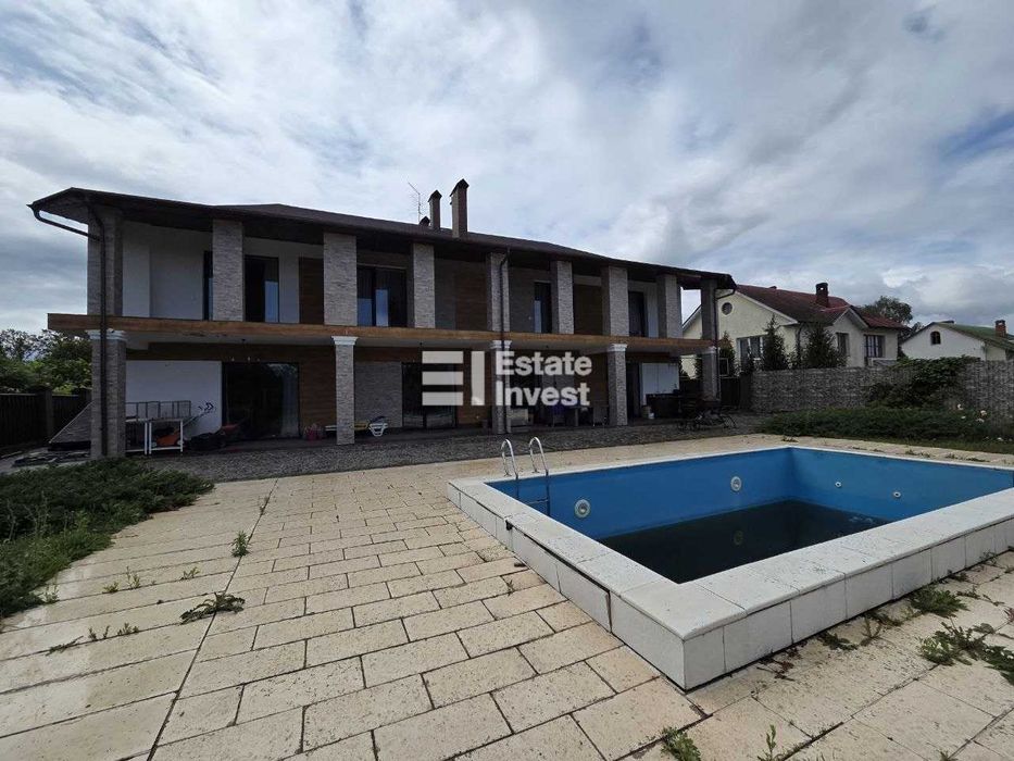 Продам будинок у с. Родичі