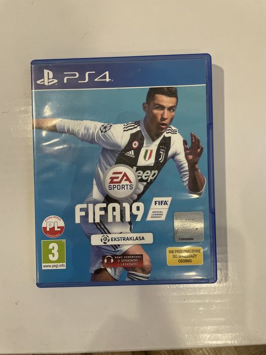 Пс 4 слим на 500гб і з Fifa19