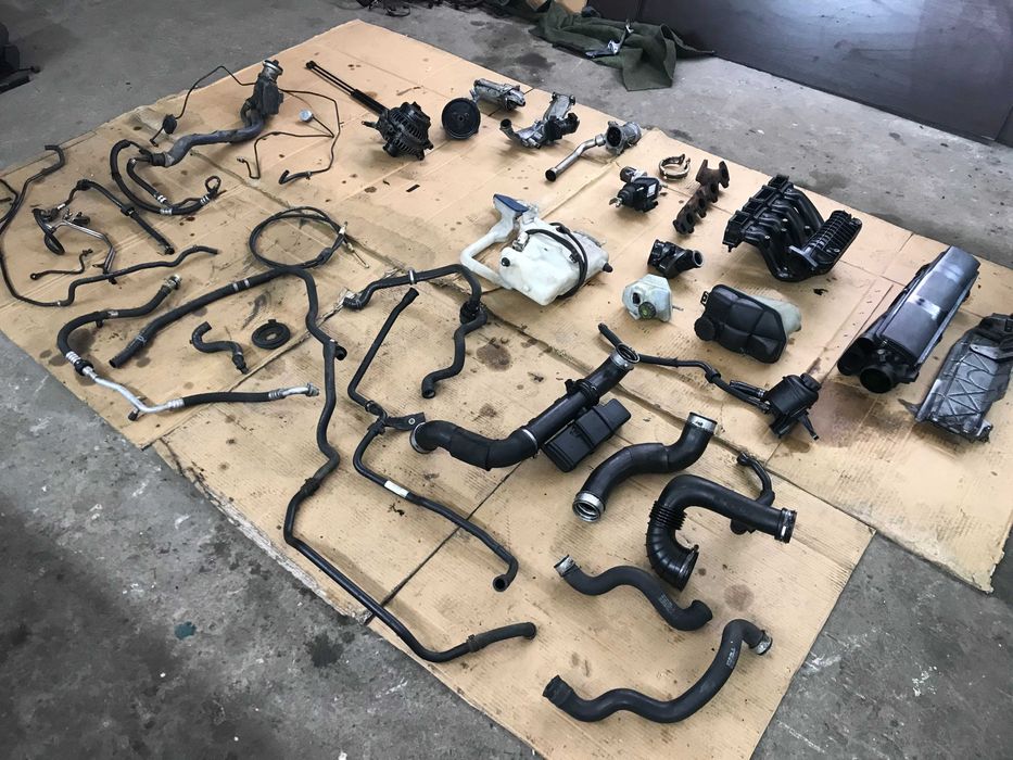 Патрубок шланг трубка Mercedes W211 розборка запчастини