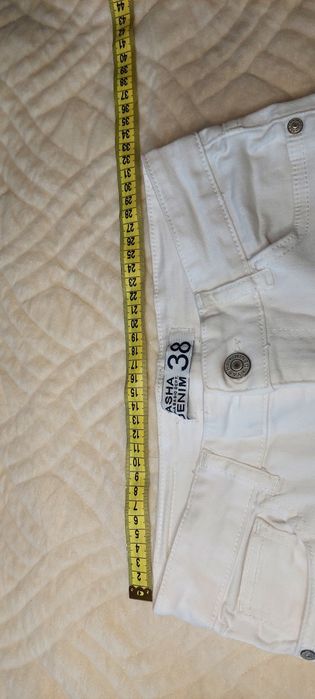 Штани білі вишивка 25 26 або 34