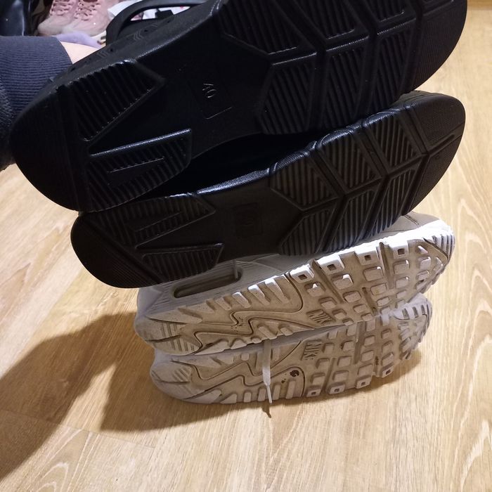 Кросівки Nike 40 розмір 25.5-26 см. Шкіряні