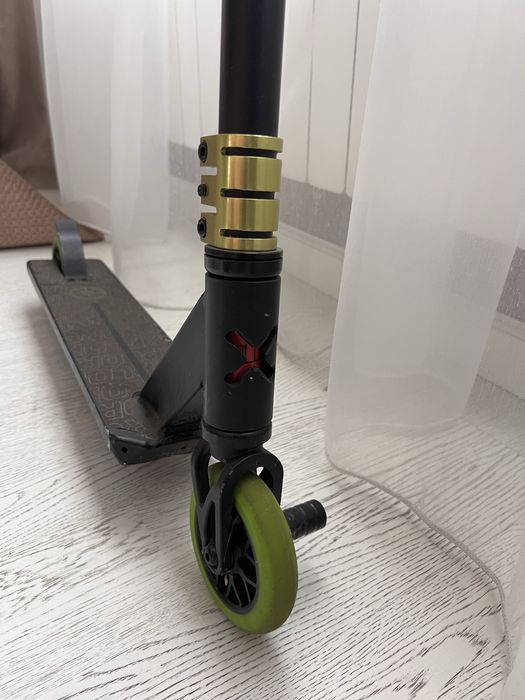 Трюковий самокат Explore Booger Deluxe HD Green/Gold