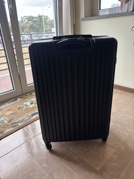 Duas malas de viagem