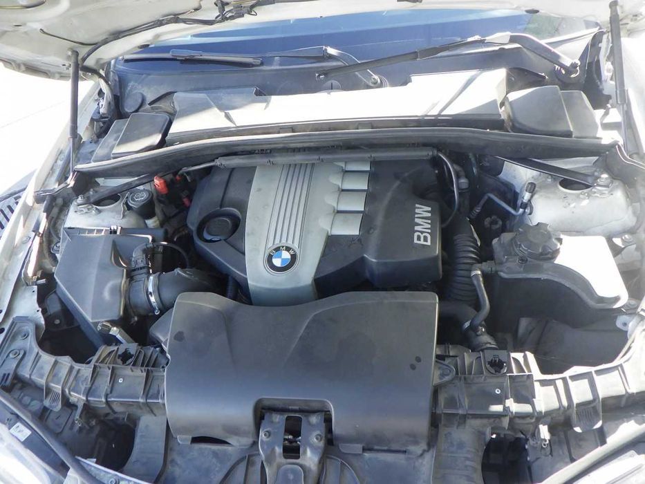 Eixo traseiro BMW E81 318D N47 143cv xenon de 2008