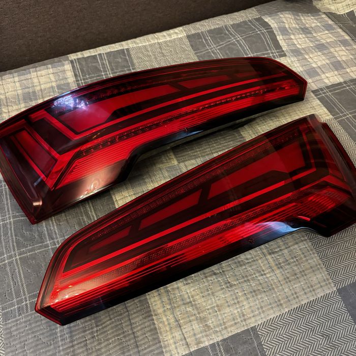 Європа задні ліхтарі Audi q5 80A rest 2020+ matrix задние фонари жовті