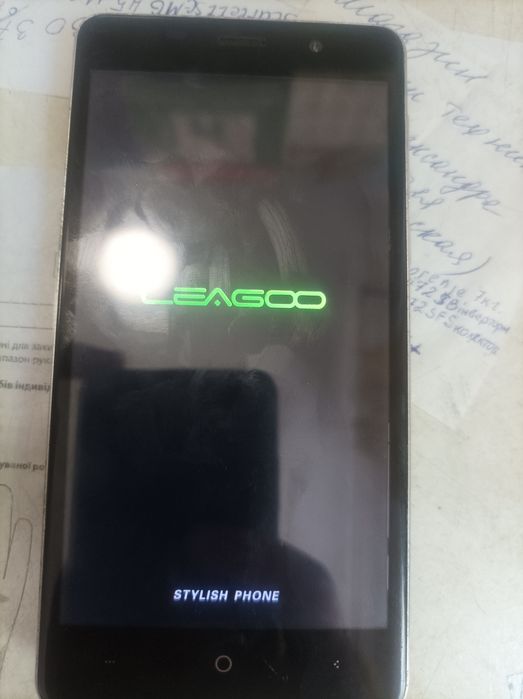Продам LEAGOO M5