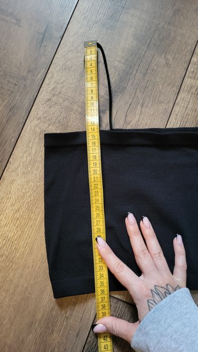 Czarny top rozmiar M