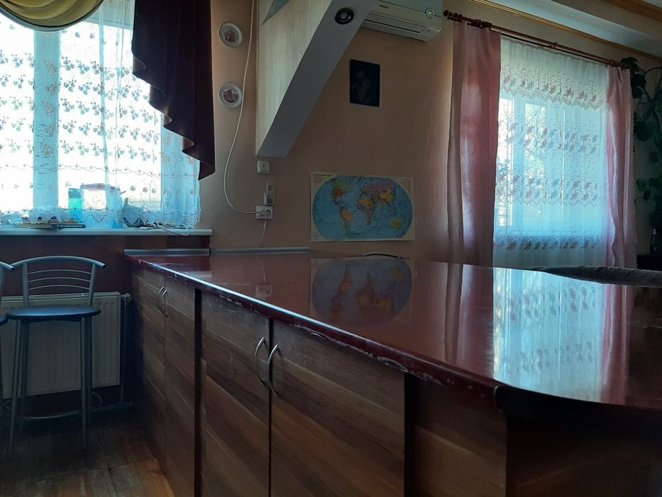 Ціну знижено! Продаж 2 поверхового будинку з садом та ділянкою