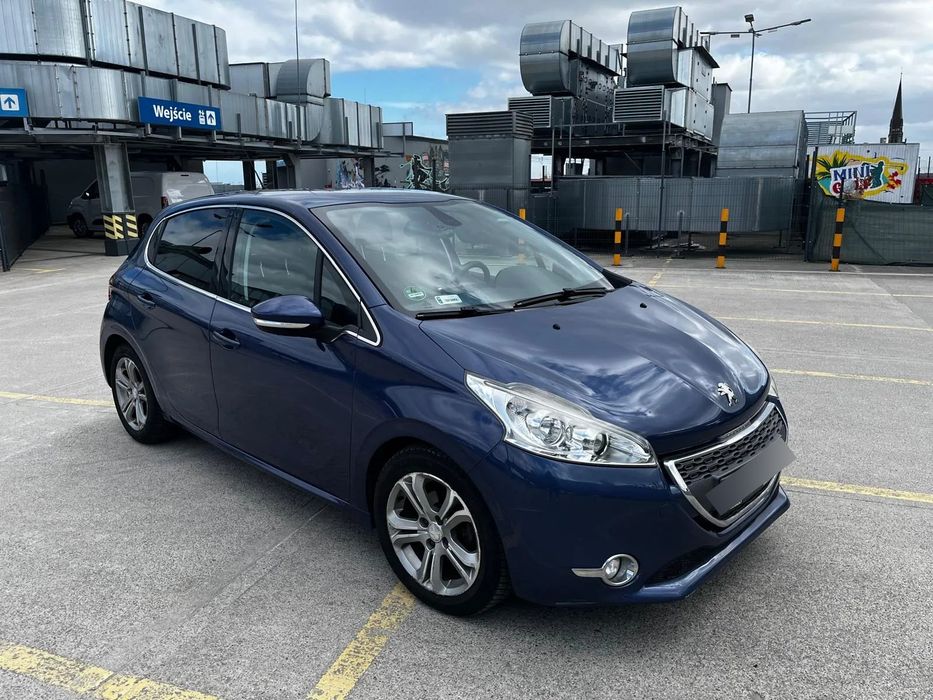 Peugeot 208 Peugeot 208 2012 1,6VTI Allure PL salon Zadbany