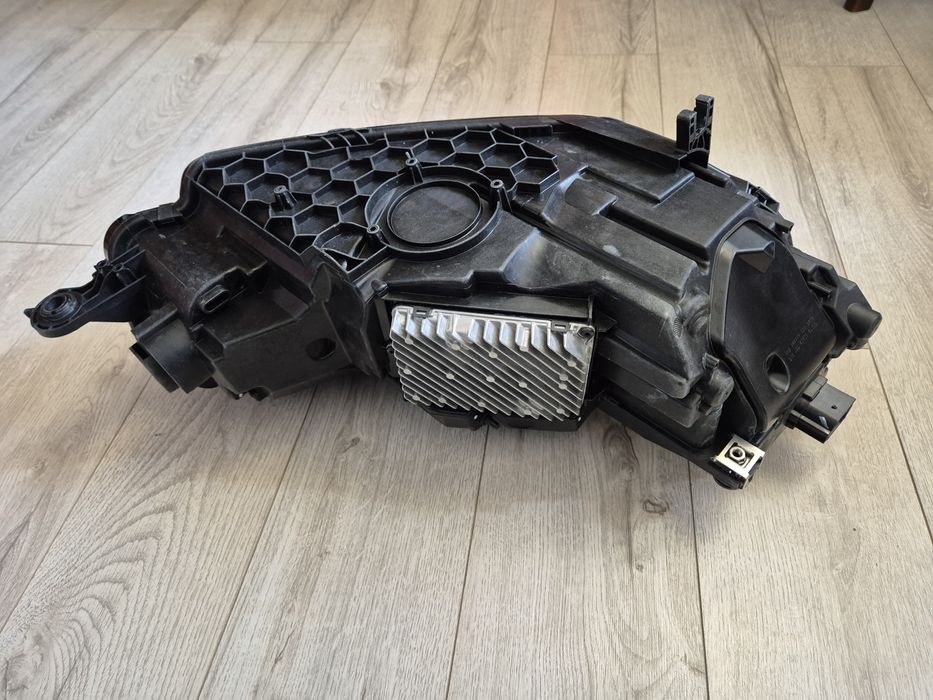 Фара ліва Audi A5 8W6 Laser 2021-2024 USA