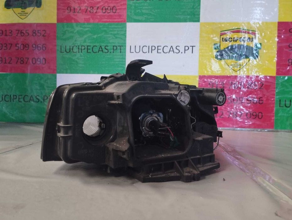 Ótica Esq AUDI A4 (8E2,B6) 00-05