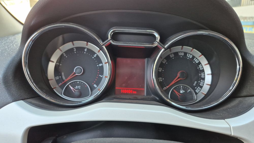 Opel Adam 1.4cc 87Cv