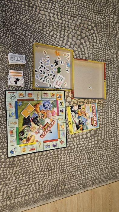 Stan  bdb Gra Monopoly junior